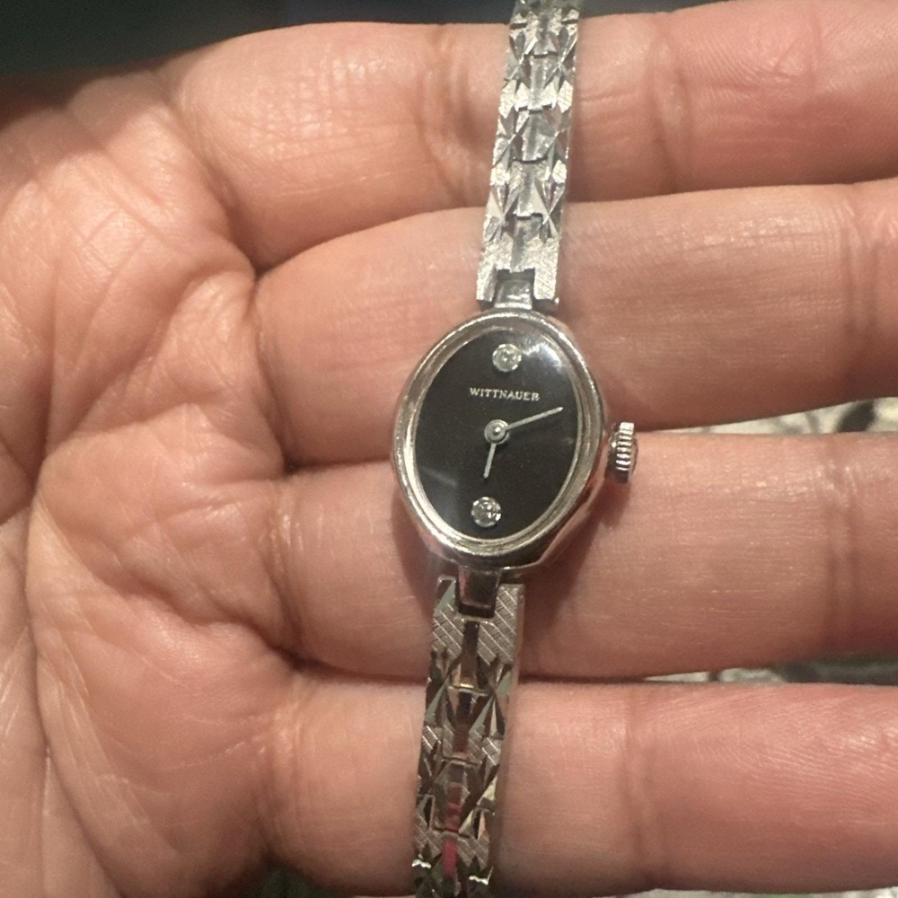Works VTG WITTNAUER Diamond Swiss Ladies Dainty Watchโ Manual Wind 16mm Fit 6.5"